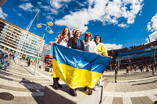 Standing with Ukraina, Stockholm, Sergels Torg